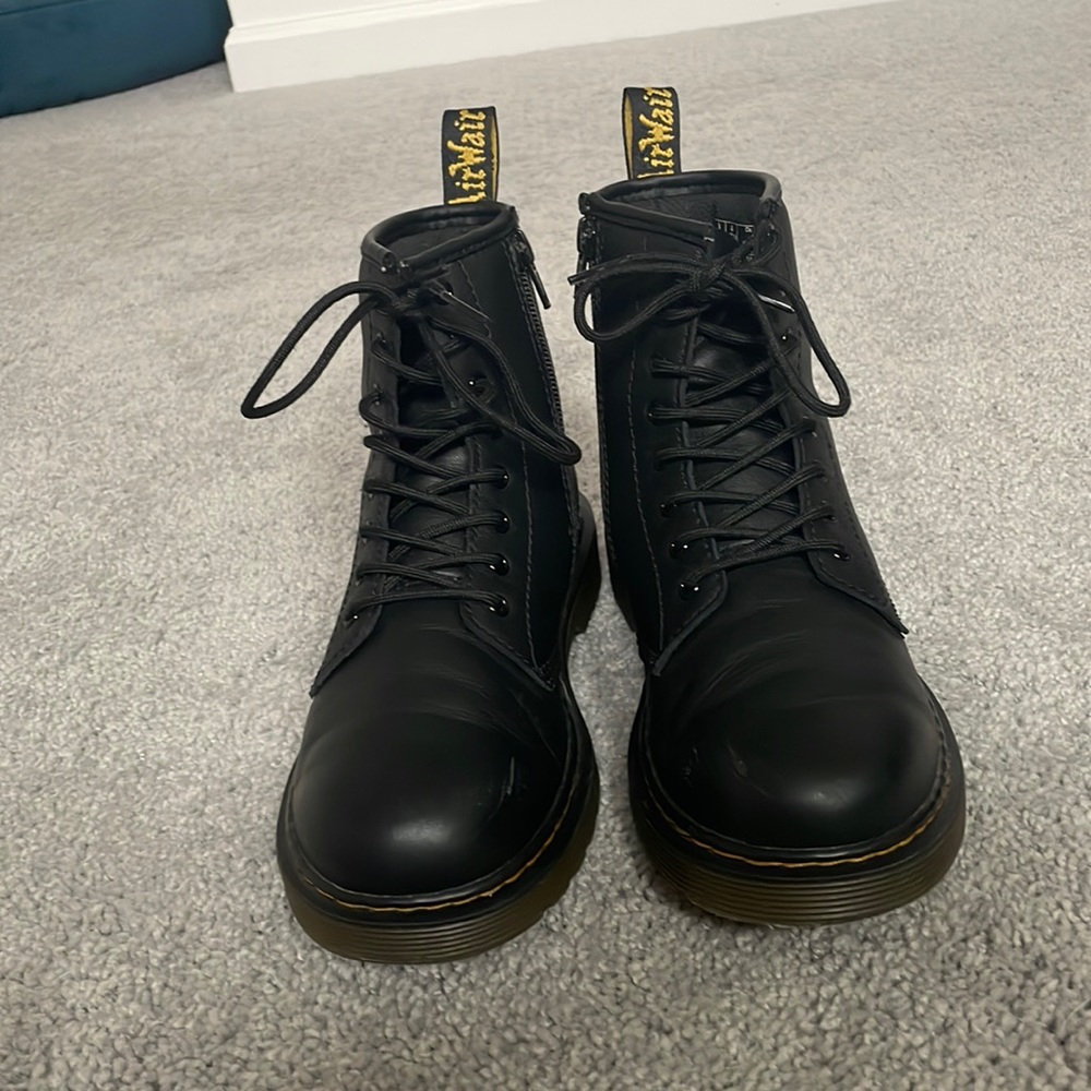 Dr. Martens Kid’s Size 5 (1460 soft leather)